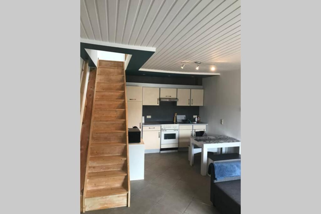 Petite Maison A La Campagne クーヴァン エクステリア 写真